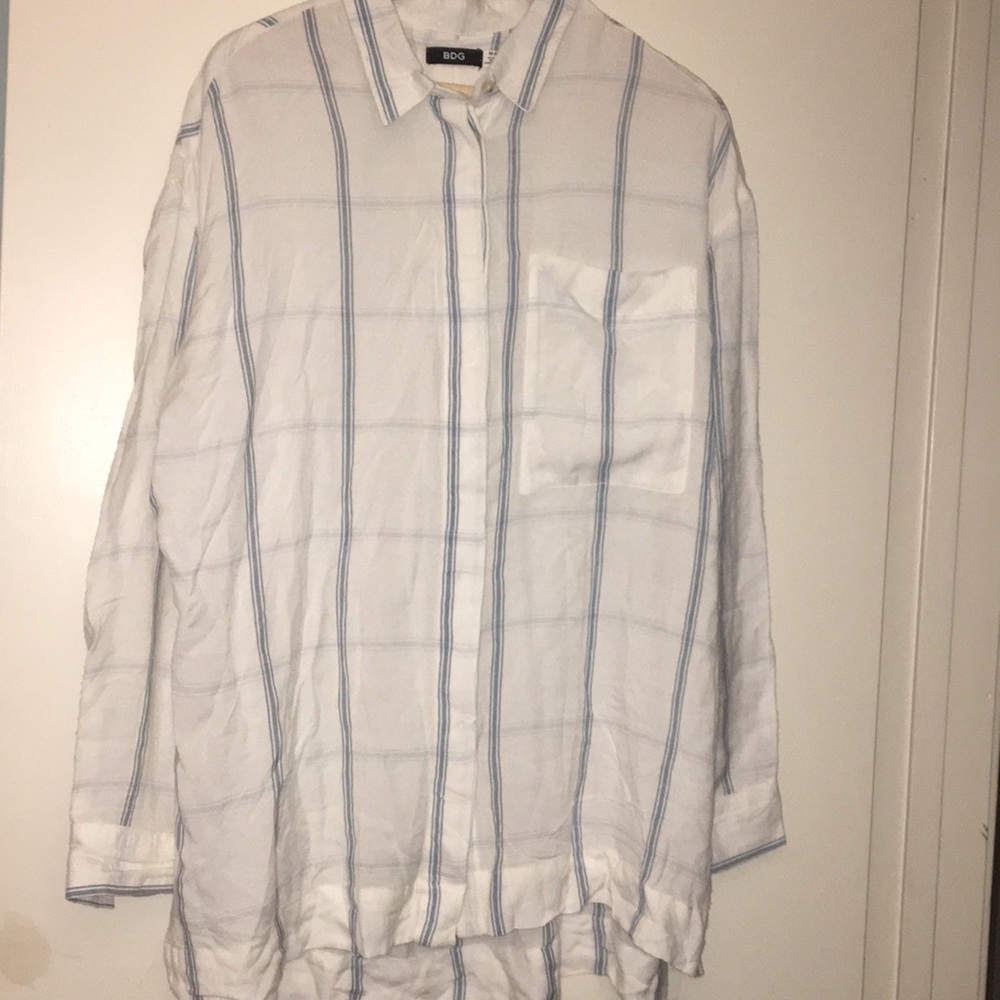 super cute pinstriped bdg collared button up